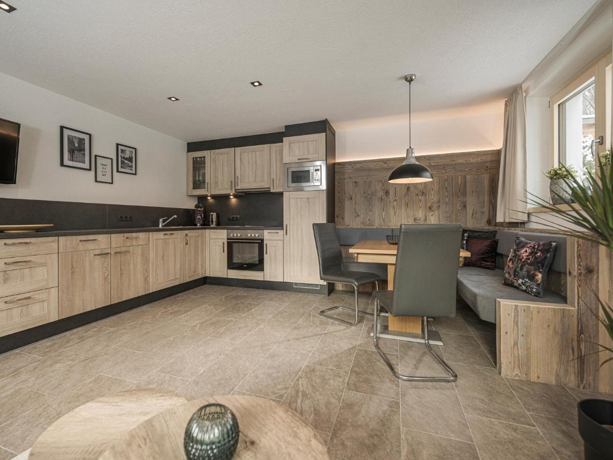 Appartement Christoph Ried im Zillertal Luaran gambar